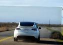 Man Tests If Tesla Autopilot Will Crash Into Wall Painted to Look Like Road